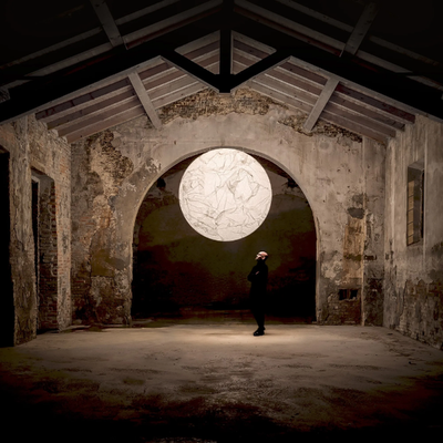 MOON-DAVIDE-GROPPI-218216-rel2bd84693.jpg